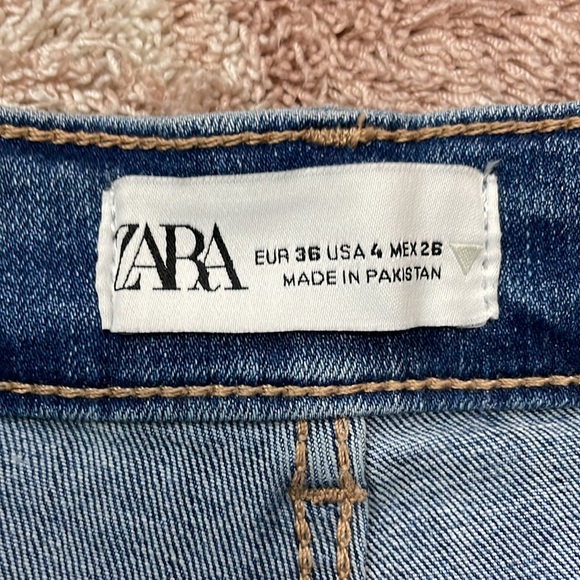 Zara high rise denim jeans size 4. - Picture 3 of 10